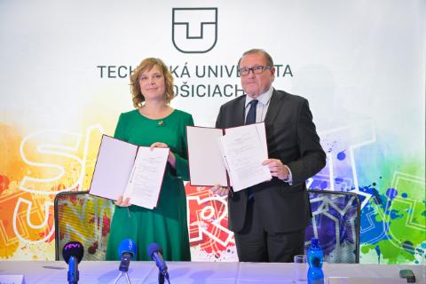 The Minister of Investments, Regional Development and Informatization Signed a Memorandum with the Technical University of Košice